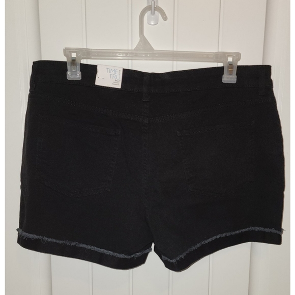 Time and Tru black jean denim shorts NEW NWT size 18 fits like 16 - Picture 2 of 3